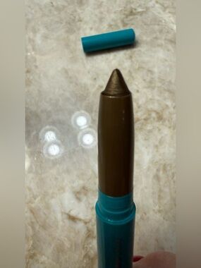 Thrive Infinity Waterproof Eyeshadow Stick in Smoky Green Shimmer